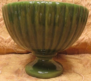 1 cerámica vintage HAEGER EE. UU. verde musgo con esmalte brillante y maceta acanalada vertical - Imagen 1 de 6