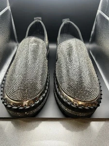 Shoes - Picture 1 of 3
