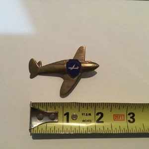 Vintage Large NEW YORK MUNICIPAL AIRPORT LaGuardia PIN. - Picture 1 of 3