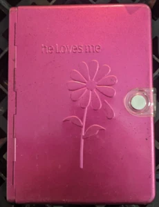 NLT Metal Bible Pink He Loves Me (Black Letter Edition) - Picture 1 of 10
