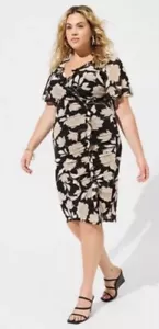 NEU Torrid Mesh Surplice Rüschen Schlitz Kleid Damen 2 (2X) 18-20 schwarz Blumenmuster - Bild 1 von 13