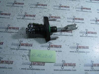 Cylindre Maître D'Embrayage Diesel Toyota Avensis 2.0 Utilisé 2010 - Bild 1 von 4