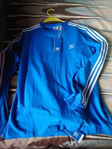 Adidas Long sleeve Tee - Picture 1 of 2