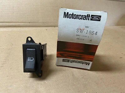 Interruptor de faros de tablero Ford E69Z-11654-A SW-1964 E59B-11654-AD 1986 Aerostar Foto 1 de 4