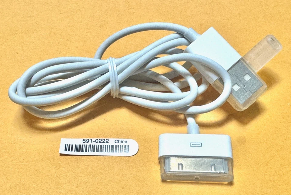 Cable Apple Original USB ➔30 pines iPod iPhone iPad 591-0222 M9569G/B Foto 1 de 1