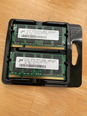 Micron MT16HTF12864HY-667D3 200647 RAM DDR2 1GB x2 667 CL5 Tested - Image 1 of 3