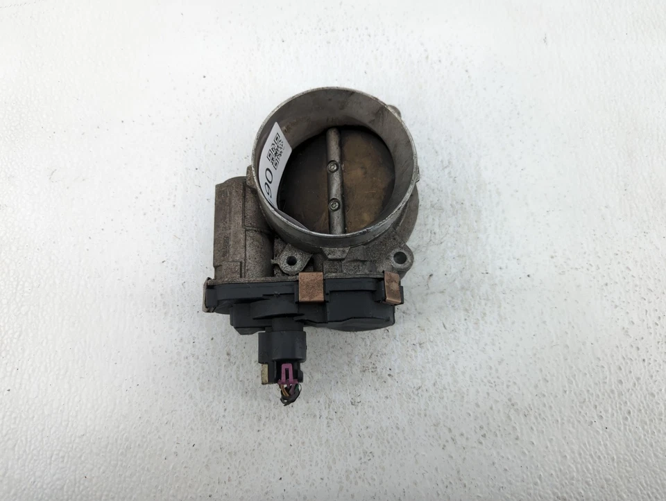 Gmc Sierra 3500 Throttle Body ARNKP - Image 1 of 4