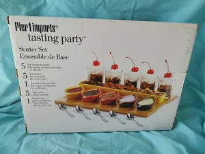 NIB Pier 1 Imports 17 Piece Tasting Party Starter Set Ensemble de Base - Picture 1 of 6