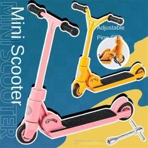 Simulation Mini Scooter Foldable Finger Skateboards Party Favors - Picture 1 of 11