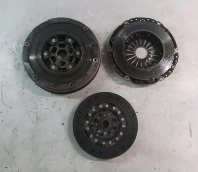 Embrague volante bimasa Opel Vectra C Signum 2,2 Direct Z22YH 55350579 - Imagen 1 de 4