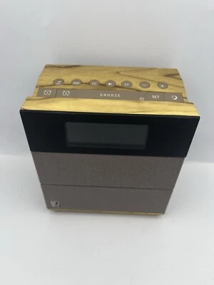 SOUNDFREAQ SOUND RISE SFQ-08 Wood Effect BLUETOOTH SPEAKER ALARM CLOCK RADIO(FM) - Image 1 of 4