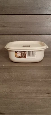 Contenedor de almacenamiento de almendras Rubbermaid Serv'n Saver #2247 de colección nuevo Foto 1 de 4