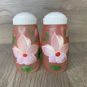 Salero y pimentero rosa pintado a mano sobre vidrio opaco - Imagen 1 de 7