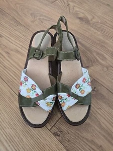 Sandalias de cuña FlyFlot para mujer UK 6 EU 39 correa al tobillo cuero floral verde - Imagen 1 de 23