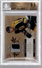 2006-07 Brad Stuart Ultra Uniformity Jersey Patch 14/25 Bruins BGS 9.5