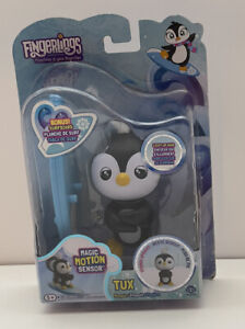+ Fingerlings TUX Penguin Interactive Toy With Motion Sensor Light Up Hair MOC +