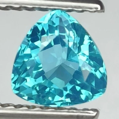 EXCEPCIONAL APATITA NATURAL 0.97Cts AZUL NEÓN  Foto 1 de 4