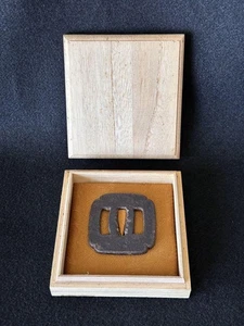 Antigua espada de hierro Tsuba Edo período Katana guardia samurai japonés Tosogu - Imagen 1 de 10