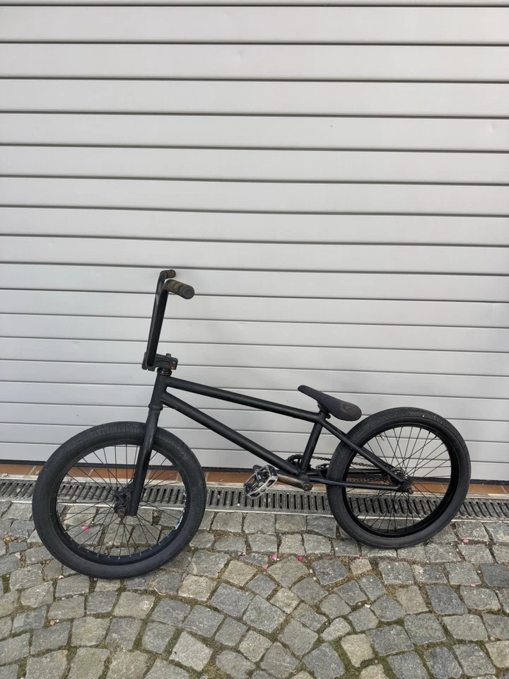 FITBIKECO. BMX Gloss Black. 20 Zoll - Bild 1 von 3