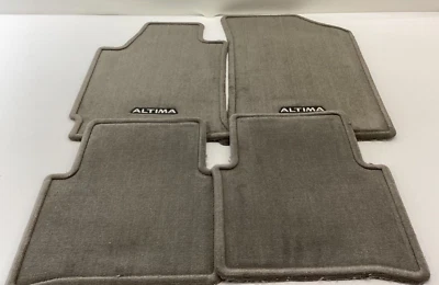 999E2-UT000GY - Juego de 4 alfombrillas Nissan Altima NUEVO FABRICANTE DE EQUIPOS ORIGINALES - 999E2UT000GY Foto 1 de 4