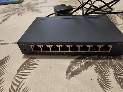 TL-SG108 SWITCH LAN ETHERNET 8 PORTE GIGABIT RJ45 1000 Mbps TP-LINK 10/100/1000 - Immagine 1 di 4