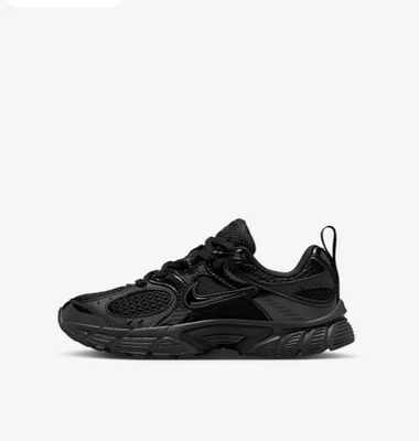 Nike V5 RNR Black / Black - Anthracite HQ6412-002 Pre-School - Size 2Y - Image 1 of 4