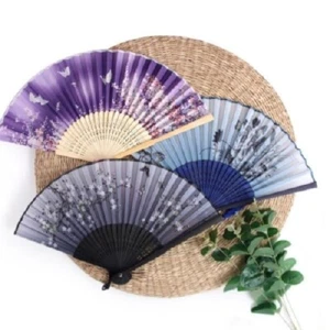 Korean Culture-Folding Bamboo Silk Traditional Fan Traditional Gift Color Random - Imagen 1 de 10