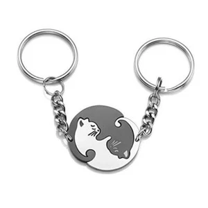 2pcs Black and White Matching Puzzle Cat Couples Keychain Silver + Black - Picture 1 of 8