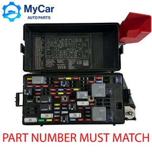 OEM 2008 - 2011 BUICK LUCERNE CADILLAC DTS REAR FUSE BOX UNDER SEAT 13599107 - Picture 1 of 5