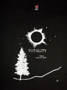 2017 Total Solar Eclipse Size:L Pocket Hanes Tagless T-Shirt 100% Cotton Screen - Picture 1 of 3