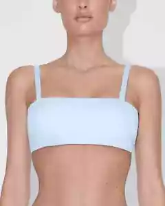 Bralette de popelina marca KHY Kylie Jenner AZUL HIELO TALLA MEDIANA AGOTADO - Imagen 1 de 6