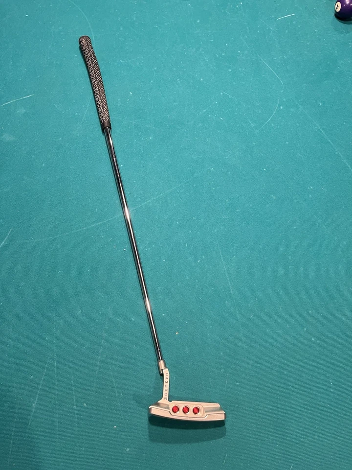 Scotty Cameron select NEWPORT (2014) 34 pulgadas para diestros Foto 1 de 4