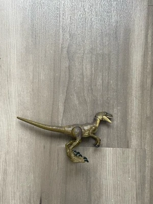Figura de acción Velociraptor Mattel Jurassic World Hammond Collection Foto 1 de 4