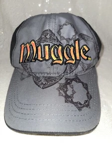 Neu mit Etikett, bestickte Muggel Harry Potter Kappe Mütze Adj. Armband grau schwarz - Bild 1 von 12