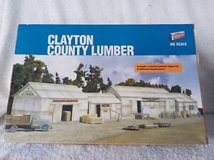 Walthers HO 933-2911 Clayton County Lumber Building Kit Parts On Sprues 