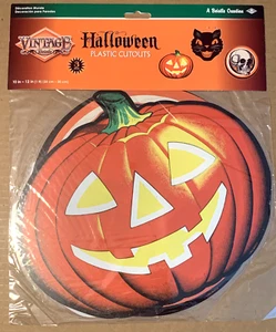 BEISTLE VINTAGE RETRO PUMPKIN, BLK CAT & SKULL PLASTIC CUTOUTS 10" -12" OUTDOOR! - Picture 1 of 3