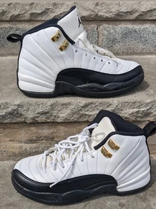 Nike Air Jordan Retro 12 Taxi 2013 White Black 153265-125 Size 6Y - Picture 1 of 13