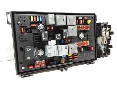 13318782 BODY COMPUTER OPEL Astra J Sports Tourer (1015) 1700 Diesel 81 1209370 - Immagine 1 di 4