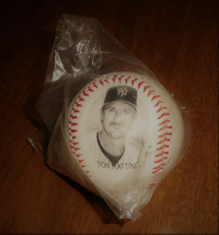1996 Burger King Photoball Baseball Don Mattingly New York Yankees Cover