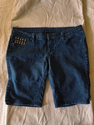 Pantalones cortos de mezclilla para mujer lavado oscuro City Srreets talla 9 Foto 1 de 4