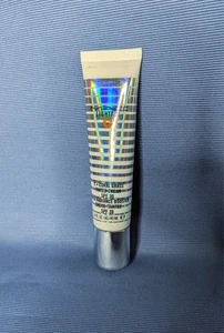 MAC LIGHTFUL C+ Coral Grass Tinted Cream Radiance Booster LIGHT PLUS SEALED NWOB - Picture 1 of 4