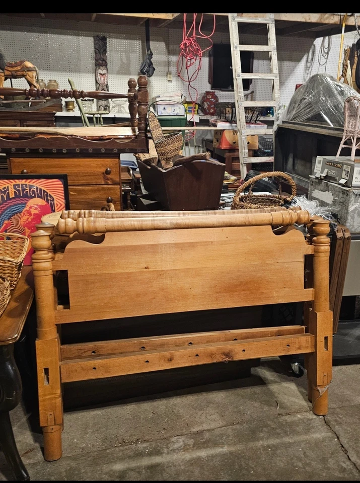 早期美国绳床古董木制床架 — 第 1/1 张图片