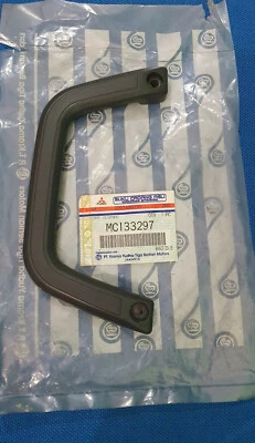 MITSUBISHI FUSO CANTER FE110 FE111 FE211 INTERIOR HANDLE PILLAR GRIP ASSIST Foto 1 de 4