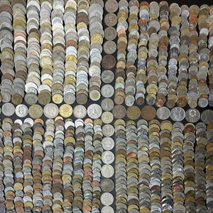 1,000 Different Foreign World Coins. Huge Foreign Coin Collection! - Picture 1 of 6