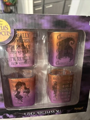 Hocus Pocus Disney Spirit Halloween 4 Mini Juego de Vidrio - Totalmente Nuevo Foto 1 de 3
