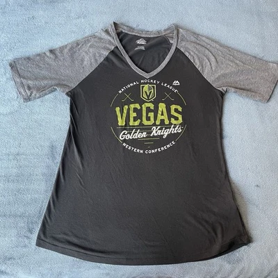 Camiseta para mujer Las Vegas Golden Knights Majestic manga corta cuello en V XL Foto 1 de 4