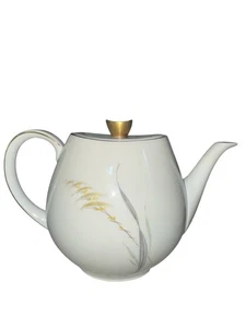 Eschenbach-Baviera, Alemania -Tetera- Borde blanco y dorado. Vintage Estate - Imagen 1 de 9
