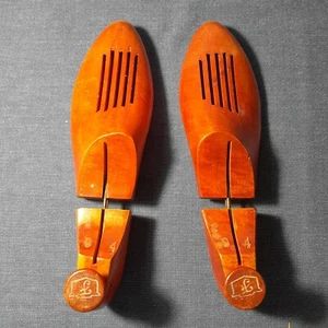 Vintage Florsheim Lasts Wooden Shoe Tree Mold Stretcher Form Insert Unknown Size - Picture 1 of 5