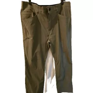 Men's Orvis Straight Leg Pleated Green 38"Wx32"L Khakis AB-133 - Picture 1 of 7
