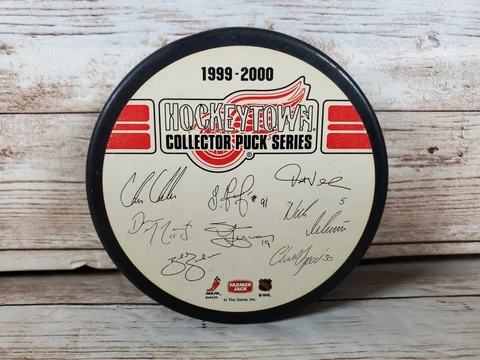 1999-2000 Detroit Red Wings Collector’s Series Hockeytown NHL Hockey Puck Cover